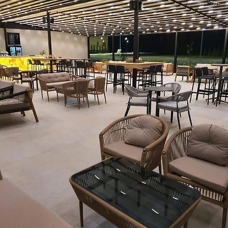 Amber Hotel Albania Spille Εξωτερικό φωτογραφία