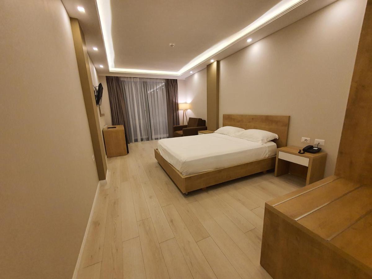 Amber Hotel Albania Spille Εξωτερικό φωτογραφία