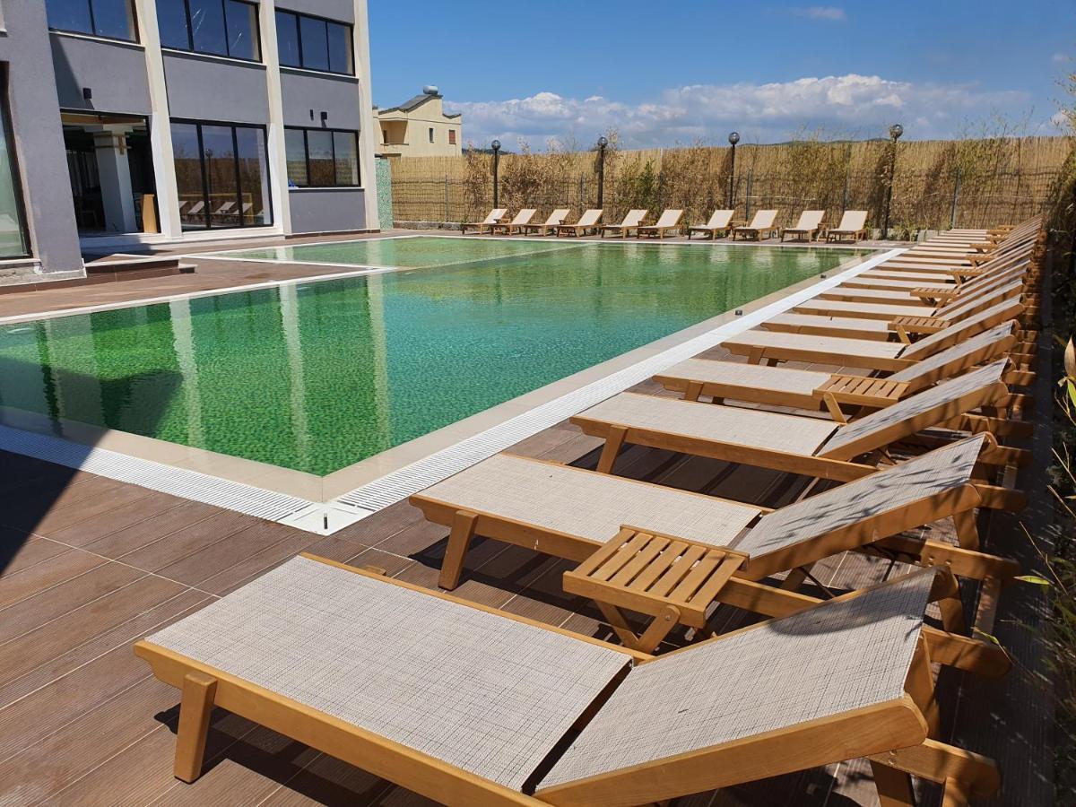 Amber Hotel Albania Spille Εξωτερικό φωτογραφία