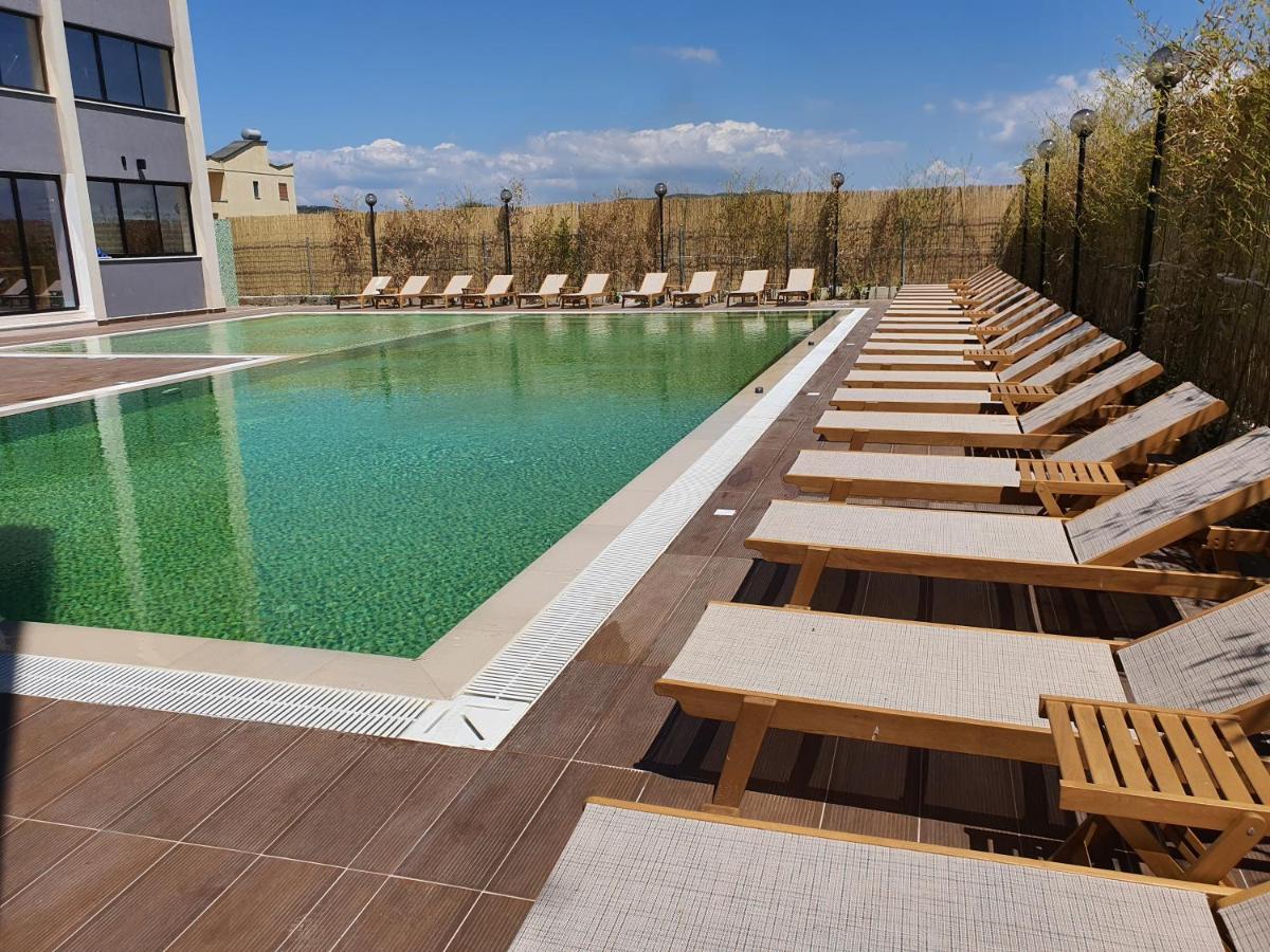Amber Hotel Albania Spille Εξωτερικό φωτογραφία