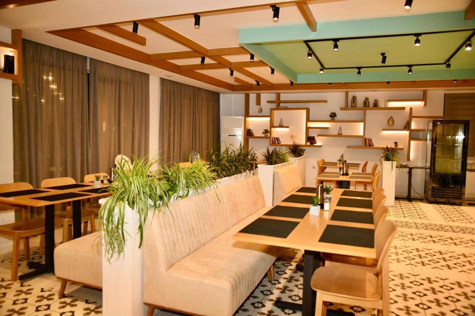 Amber Hotel Albania Spille Εξωτερικό φωτογραφία